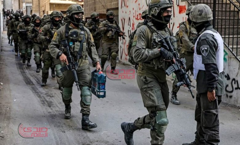إعلام فلسطيني: قوات الاحتلال تقتحم حى المخفية فى نابلس بالضفة الغربية