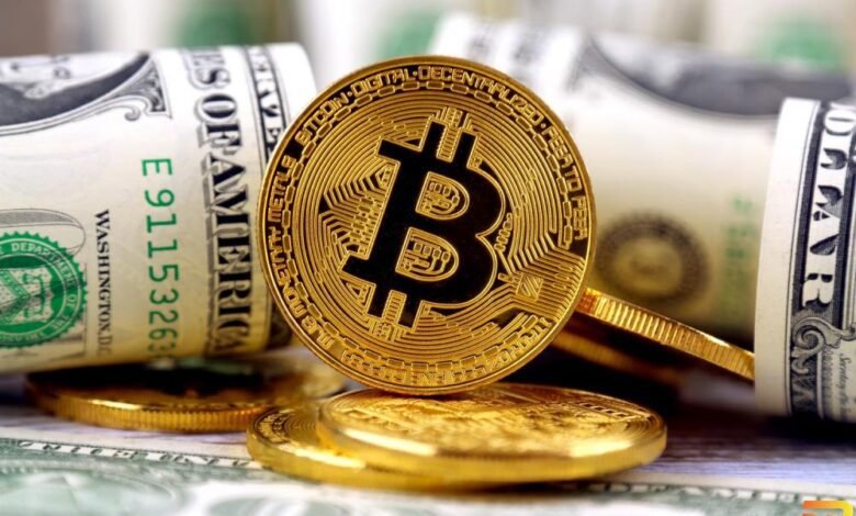 انخفاض سعر عملة "البيتكوين" لتصل إلى 43,240 دولار