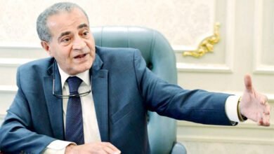 التموين تخفض سعر زجاجة زيت الخليط 800 ملى إلى 65 جنيها بدلاً من 70 جنيها