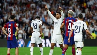 ريال مدريد يقترب من حسم الليغا بعد الفوز على برشلونة