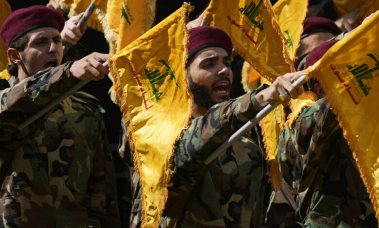 حزب الله يتراجع الي لبنان وقوات تغطي مكانه
