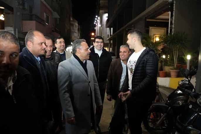 محافظ الشرقية يتفقد أعمال الرصف والتطوير بشوارع مدينة الزقازيق
